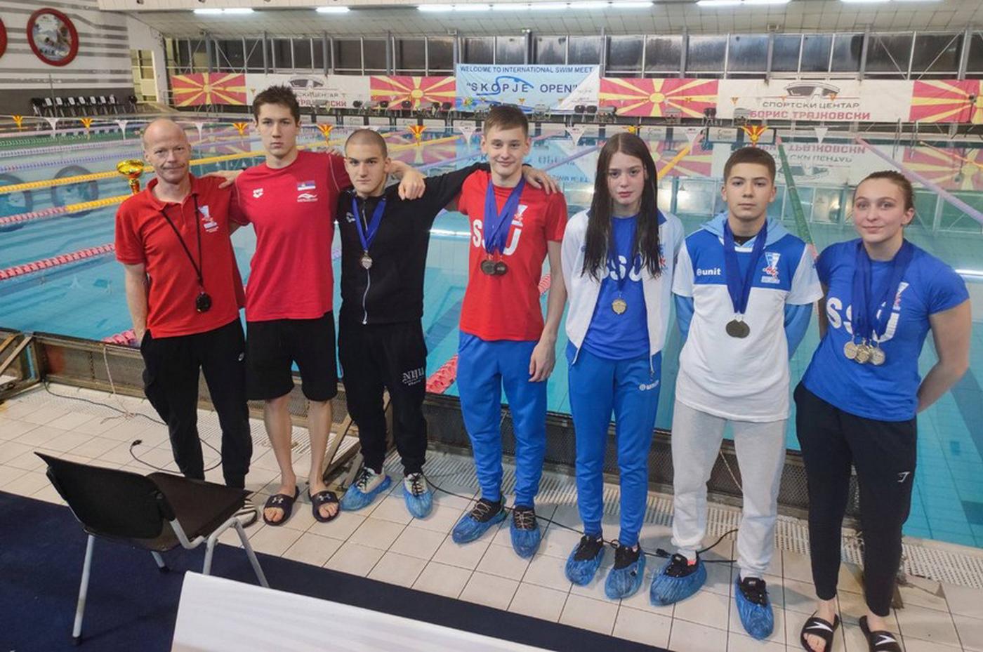 Plivači Spartaka osvojili 22 medalje u Skoplju