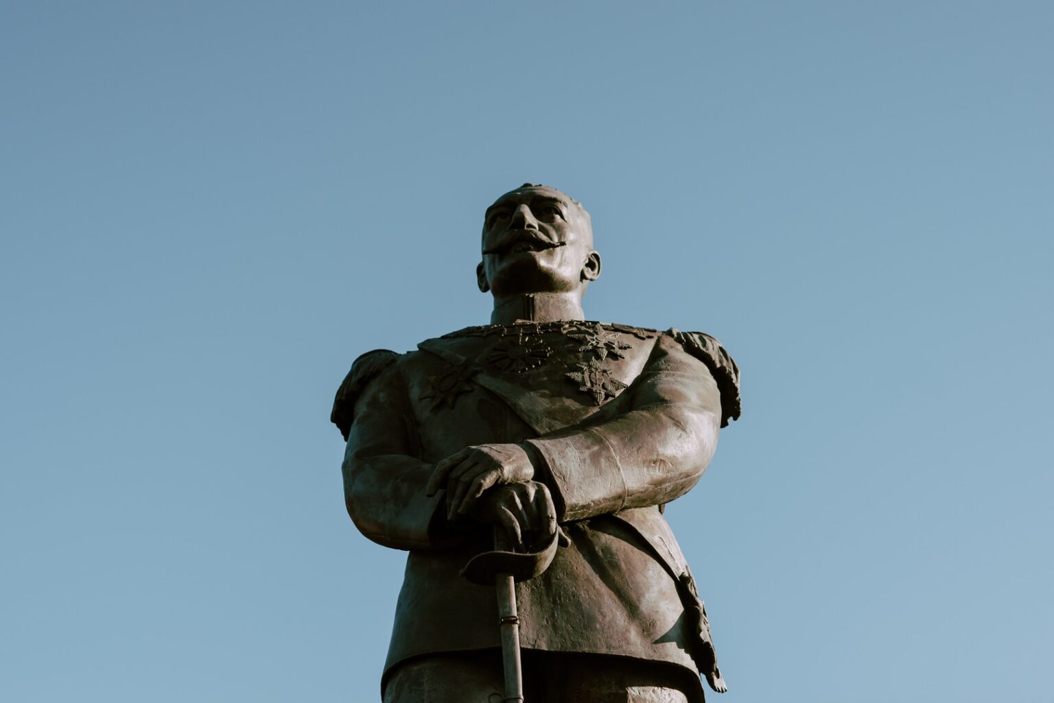 U Subotici položeni venci na spomenik Kralju Petru Prvom povodom 25. novembra 1918. godine