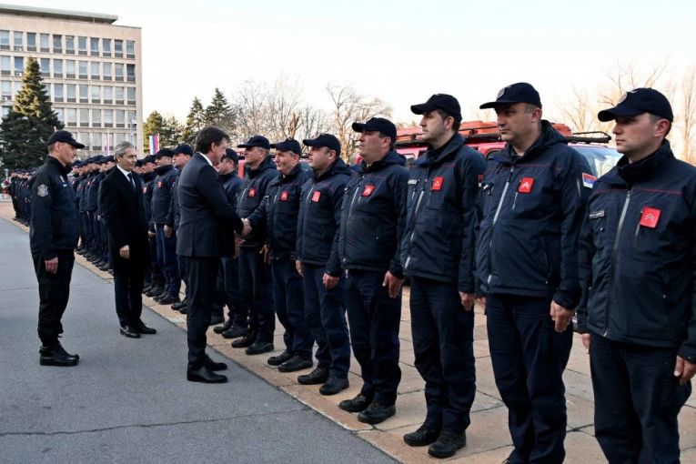 Ministar Gašić sa herojima iz Turske: Pokazali ste da je naša država uvek među prvima u najtežim trenucima