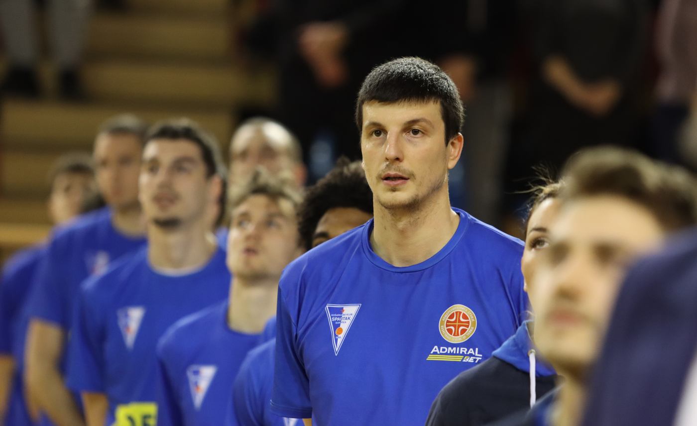 Košarkaši Spartaka slavili u Lazarevcu