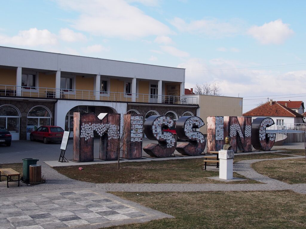 Parastosom u Gračanici obeležava se 19. godišnjica martovskog pogroma