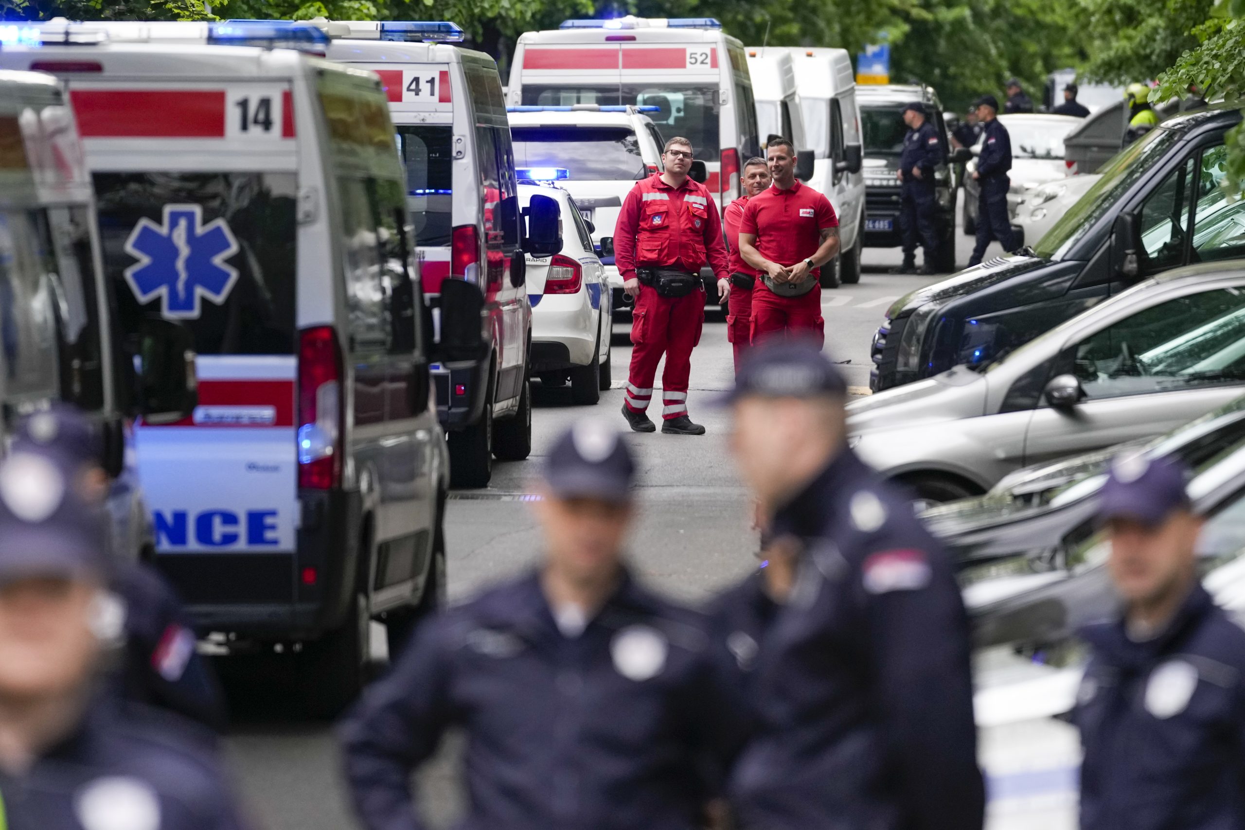 U 13.15 časova vanredna konferencija za novinare povodom tragedije u školi