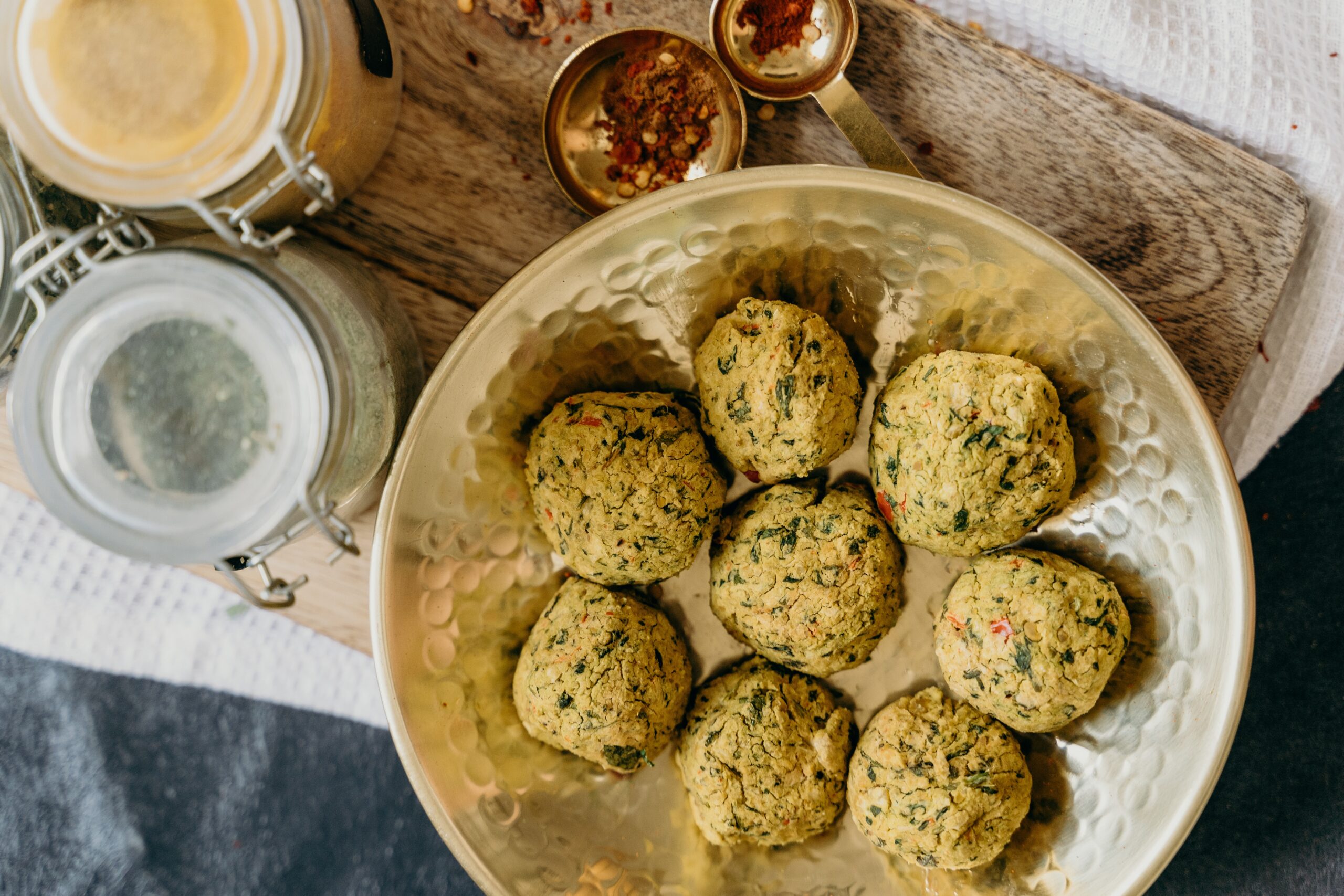 Šta je falafel i kako ga napraviti kod kuće?