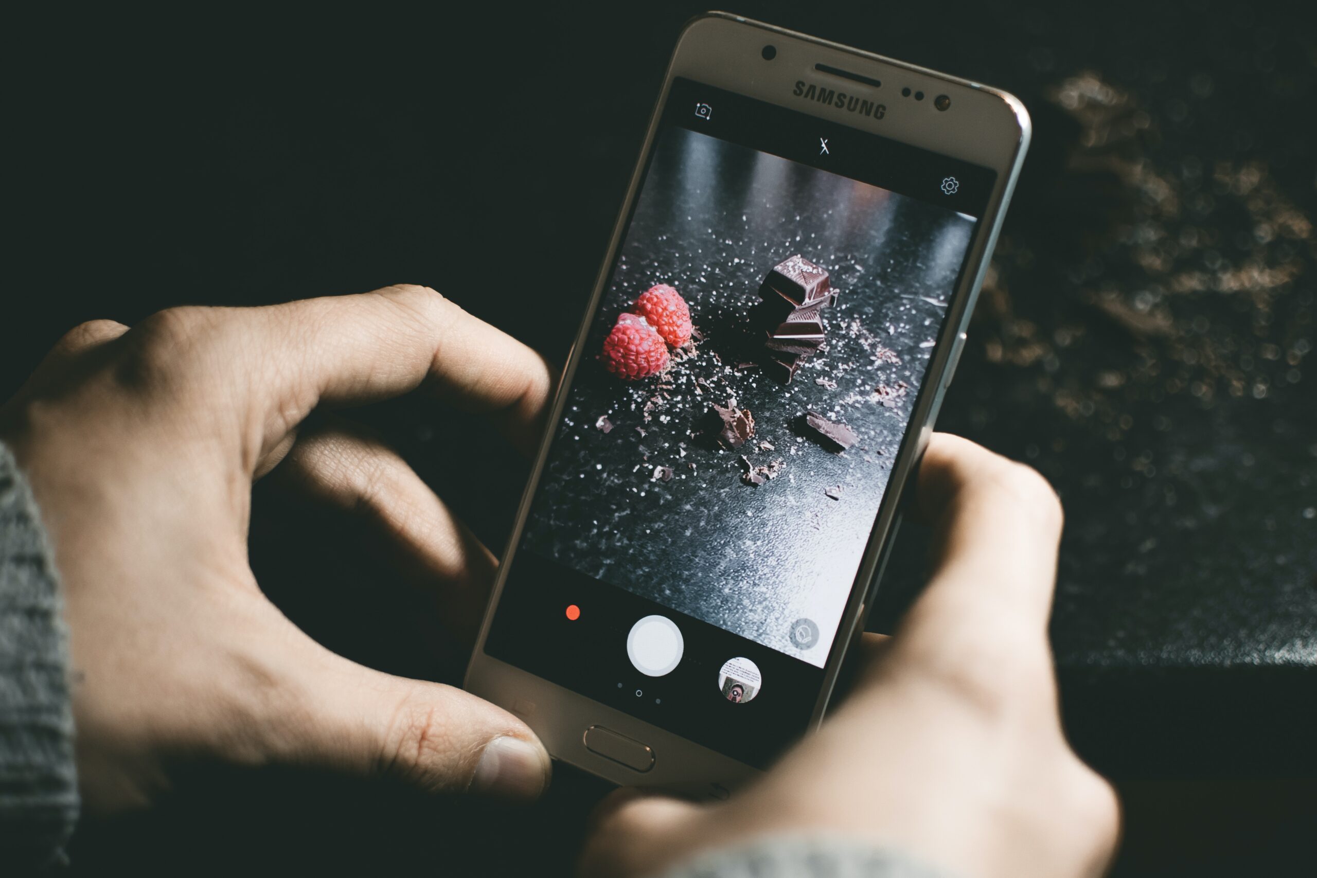 Da li gledanje fotografija hrane može smanjiti apetit?