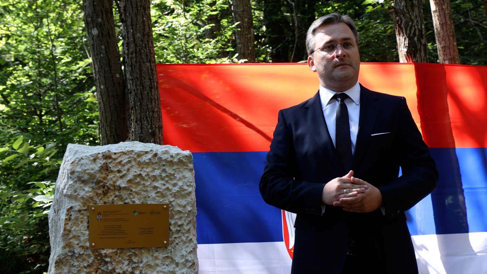Selaković otkrio spomenik srpskim zarobljenicima i vojnicima u Kastelanu