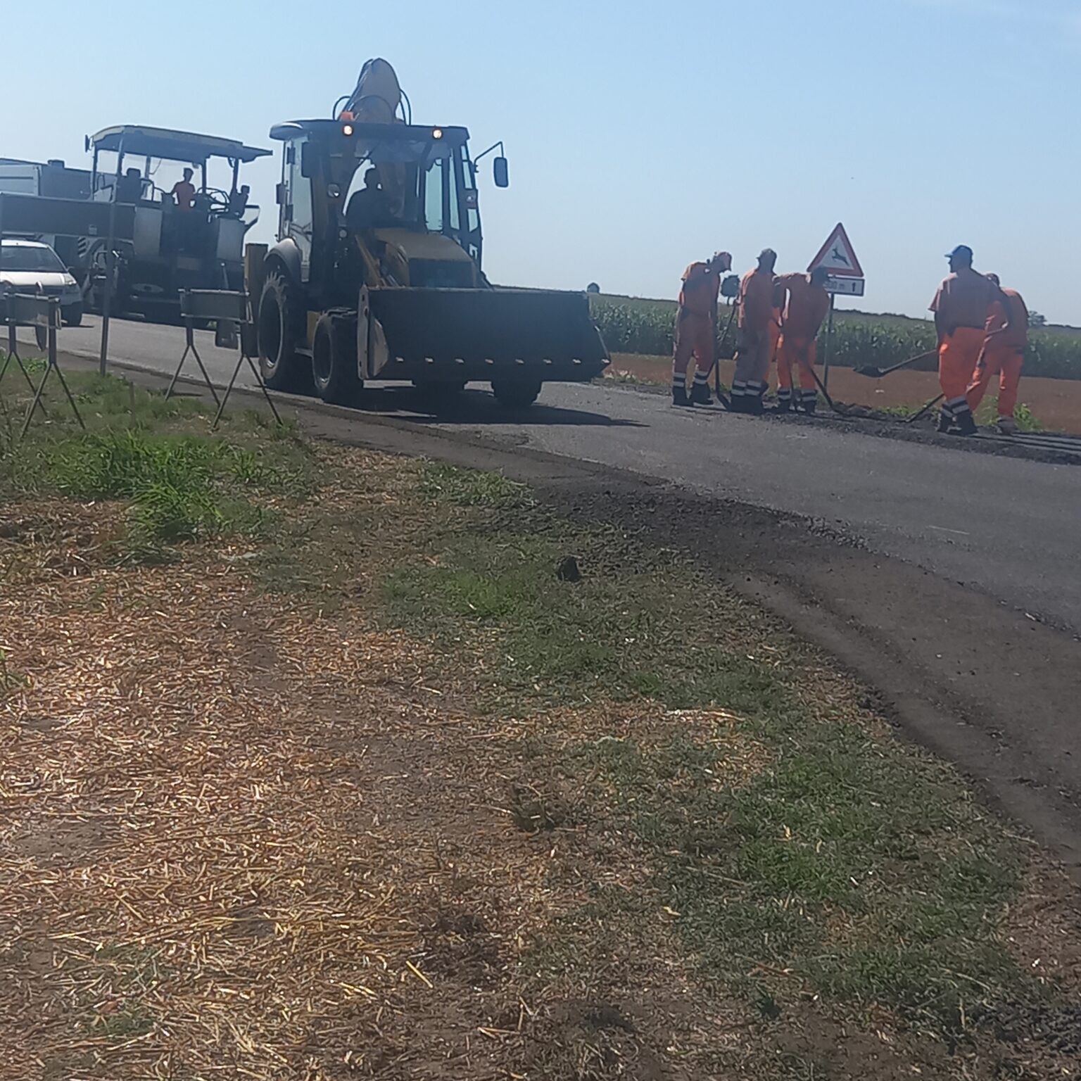 U toku su radovi na državnom putu između Bačkog Sokolca i Bačke Topole