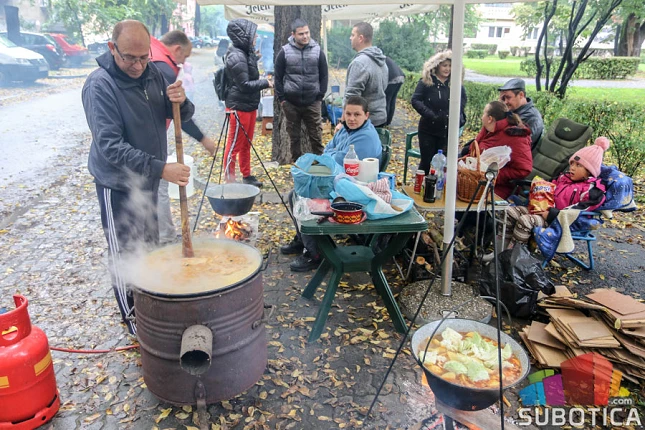 Humanitarna akcija za Lea i Leonu ipak po planu - u nedelju, na dogovorenom mestu Humanitarna akcija za Lea i Leonu ipak po planu - u nedelju, na dogovorenom mestu