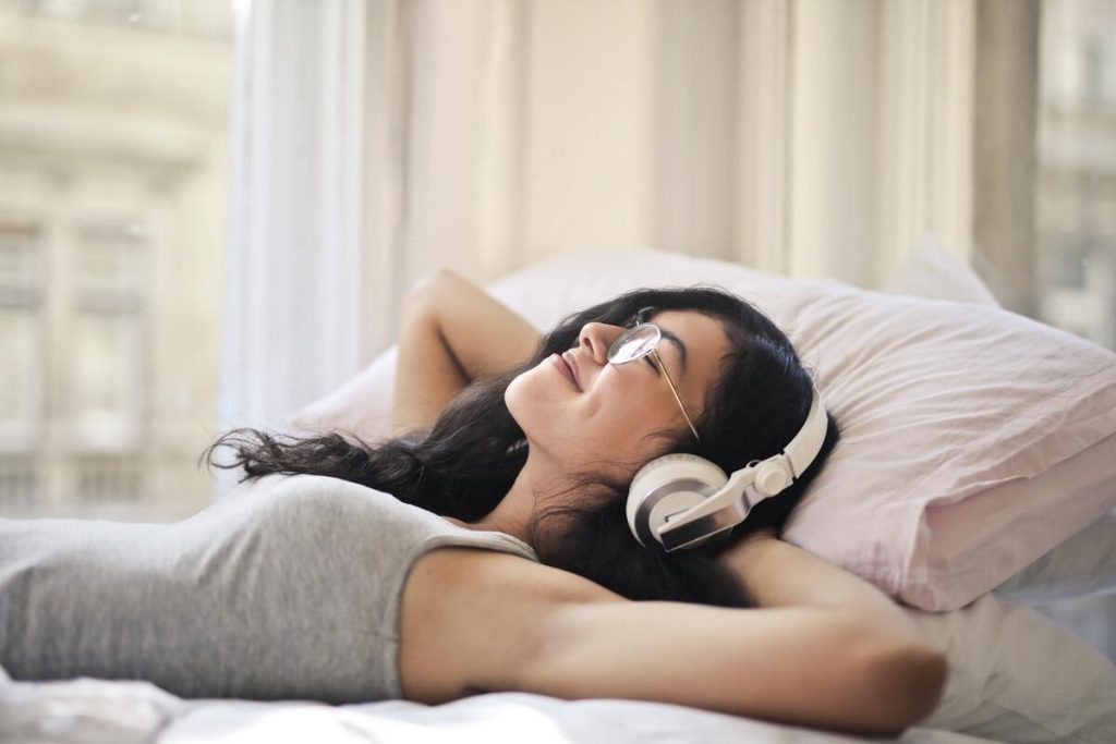Koja vrsta muzike može da pomogne da najlakše zaspimo? U ovome je suština