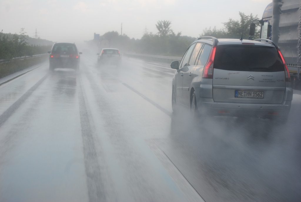 Oprez u vožnji zbog kiše