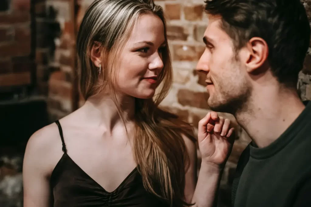 Muškarci otkrivaju razliku između žene koju vole i one sa kojom se samo intimno povezuju