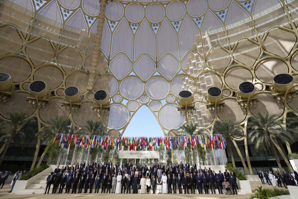 Dubai: Vučić sa šeikom Bin Zajedom, kraljem Bahreina, Stoltenbergom
