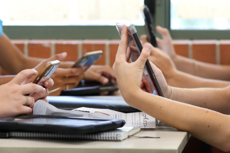 Austrijski parlament odobrio špijuniranje mobilnih telefona: Pod nadzorom "sumnjive osobe", mogu da uđu u aplikacije koje svi imamo