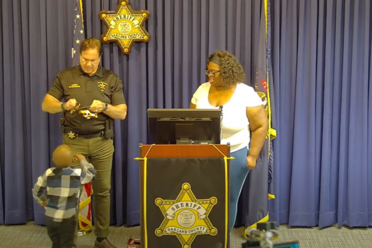 Trogodišnjak spasao život mami: Snalažljivi dečak na neverovatan način reagovao u kriznoj situaciji