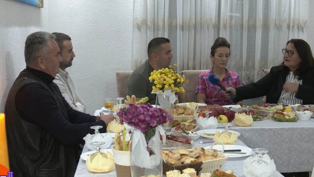 Slava porodice Vasić u Gračanici: Kako se obeležavaju krsne slave na Kosovu i Metohiji