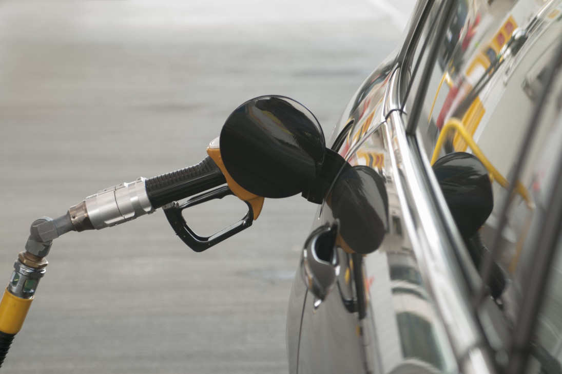Zašto vaš automobil odjednom troši više goriva: Uzrok može biti sitnica koju rešavate za manje od hiljadu dinara
