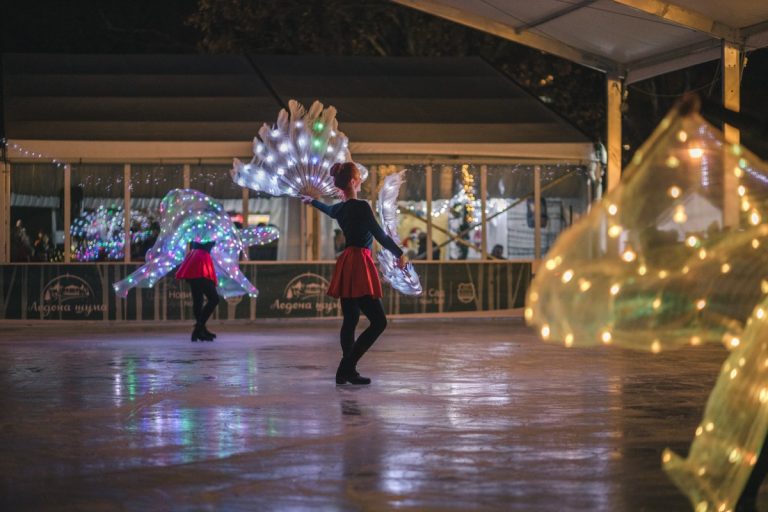 Dunavski park ponovo postaje centar prazničkih dešavanja! Kreću pripreme za „Ledenu šumu“ – posetioce očekuje raznovrstan i bogat program
