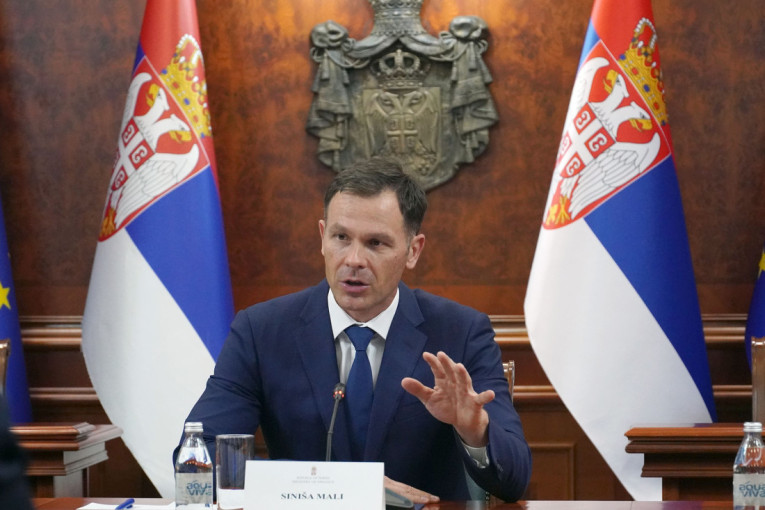 Siniša Mali