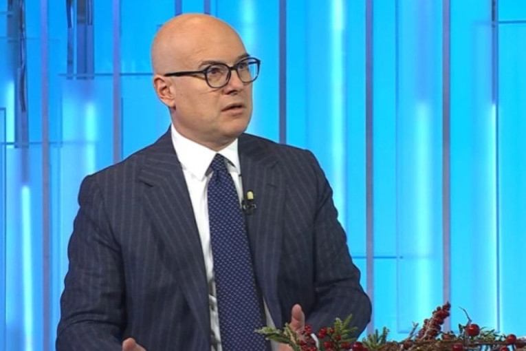 Vučević o vanrednoj situaciji: Ponosan sam na montere, ministarku Mesarović, gradonačelnicu Loznice! I predsednik je bio uključen sve vreme