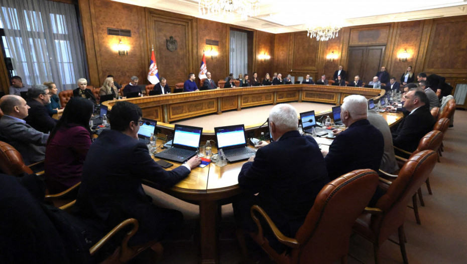 Vlada Srbije nagradila vaterpoliste Srbije sa po 20.000 evra za zlato na EP