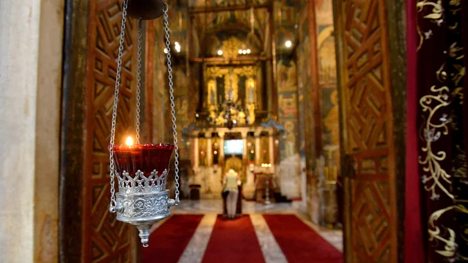 Srpski narod opstaje zato što čuva svoje praznike i običaje