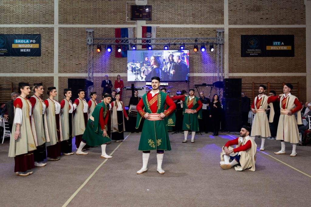 Pesmom, običajima i zajedništvom obeleženo „Hercegovačko veče“ u Subotici