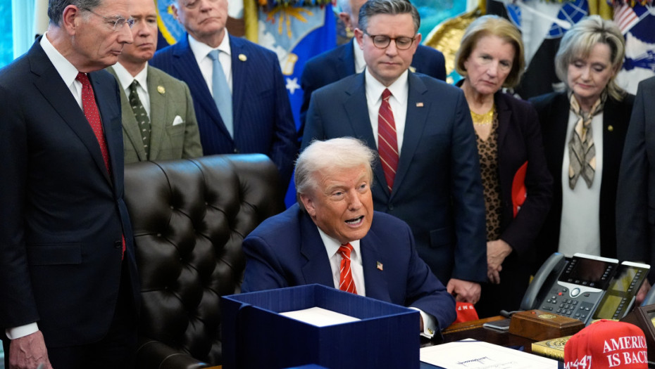 Okončan prestanak rada savezne vlade SAD: Tramp potpisao paket zakona, presudila tri glasa