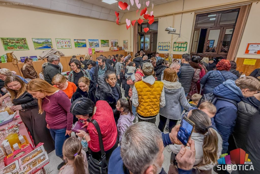 Bazar dobrote u OŠ „Đuro Salaj“: Učenici udruženi za pomoć Saneli