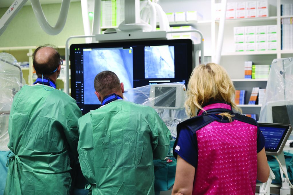 Javni poziv za diplomirane doktore medicine