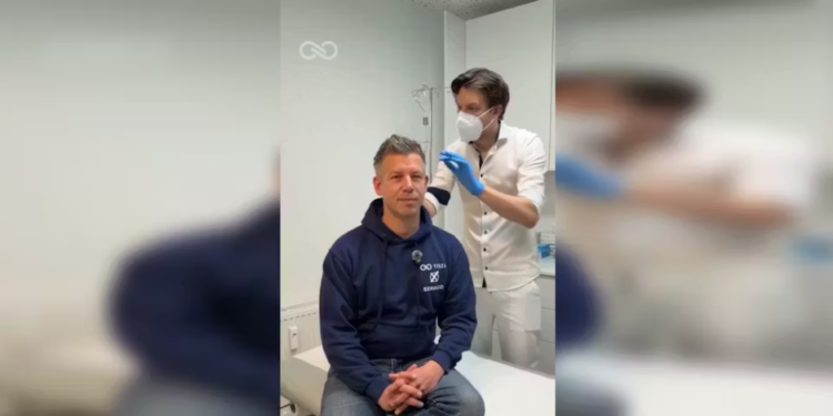 Porno skandal i kokain: Hoće li test na drogu spasiti Orbanovog rivala Petra Mađara?