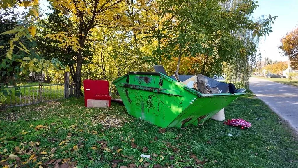 Odvoženje kabastog otpada iz Bajmoka