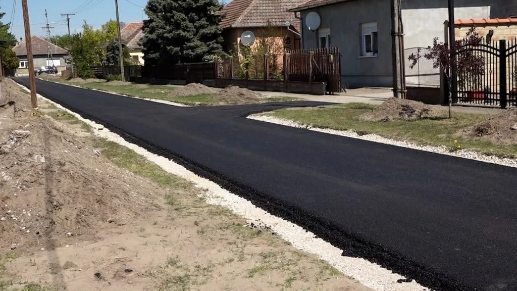 Završeni radovi na asfaltiranju dve ulice u Bačkim Vinogradima
