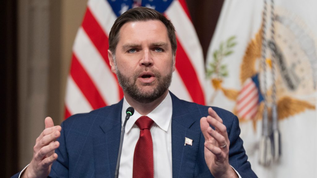 Džej Di Vens stiže u Mađarsku: U planu susret sa Orbanom i govor uoči parlamentarnih izbora