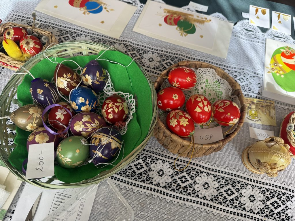 ZLATNA SLAMA, ŽIVO NASLEĐE: Kako bunjevačke slamarke čuvaju dušu Bačke