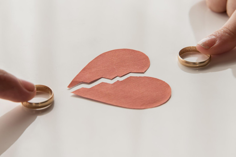 Najbolje je da se pomirite sa tim: Ovo su jasni znakovi da vašem braku nema spasa