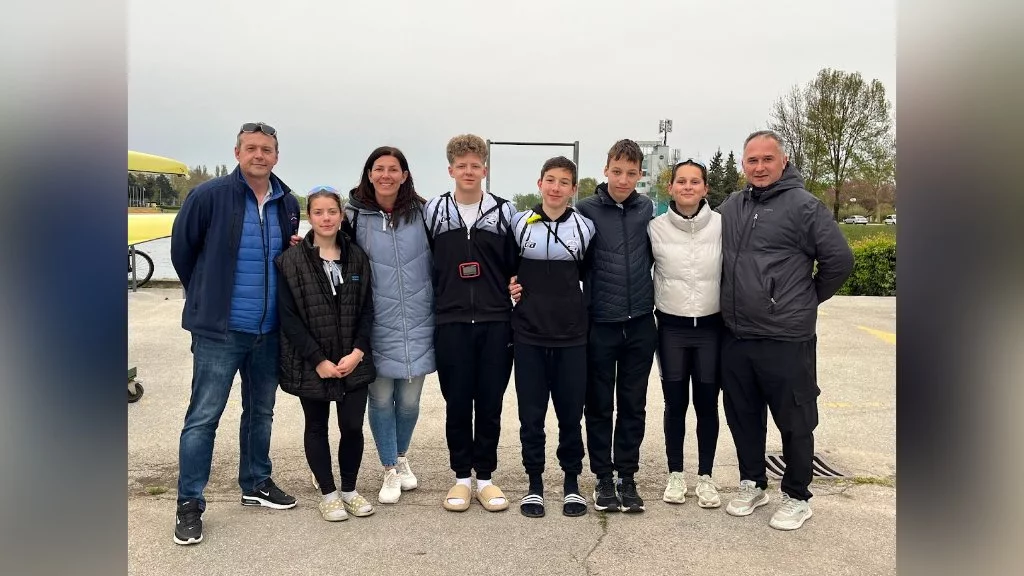 Veslači na međunarodnoj regati