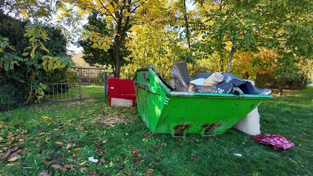 Odvoženje kabastog otpada iz Velikog Radanovca