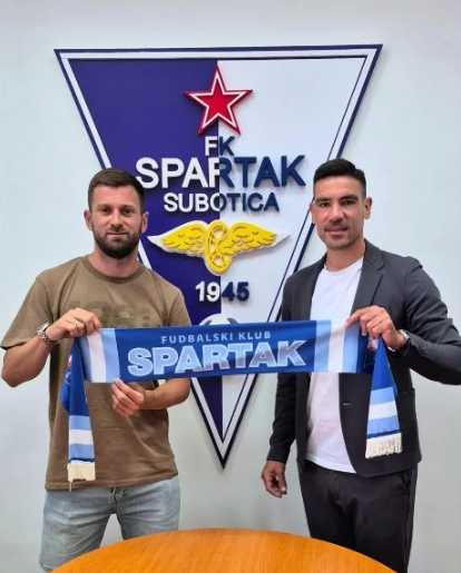 Bastajić u plavo-belim bojama