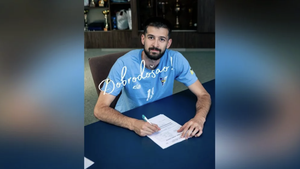 Pavlović ponovo plavo-beli