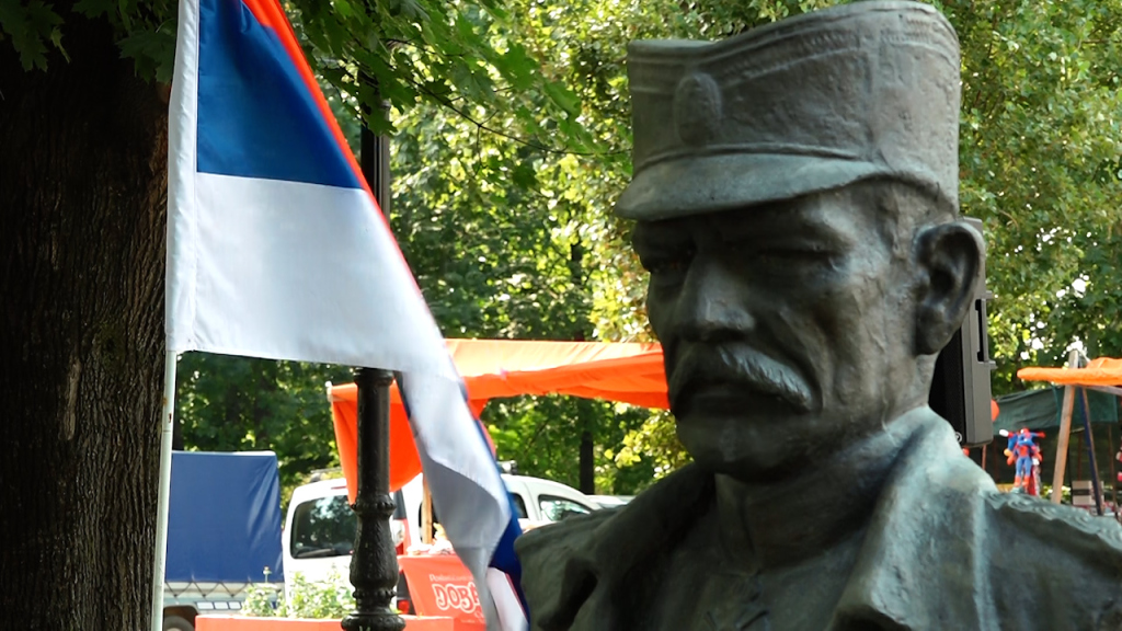 Mišićevo ove godine priprema raznovrstan letnji raspored: Vidovdan, književno veče, predstavu i „Prasićijadu" Mišićevo ove godine priprema raznovrstan letnji raspored: Vidovdan, književno veče, predstavu i „Prasićijadu"