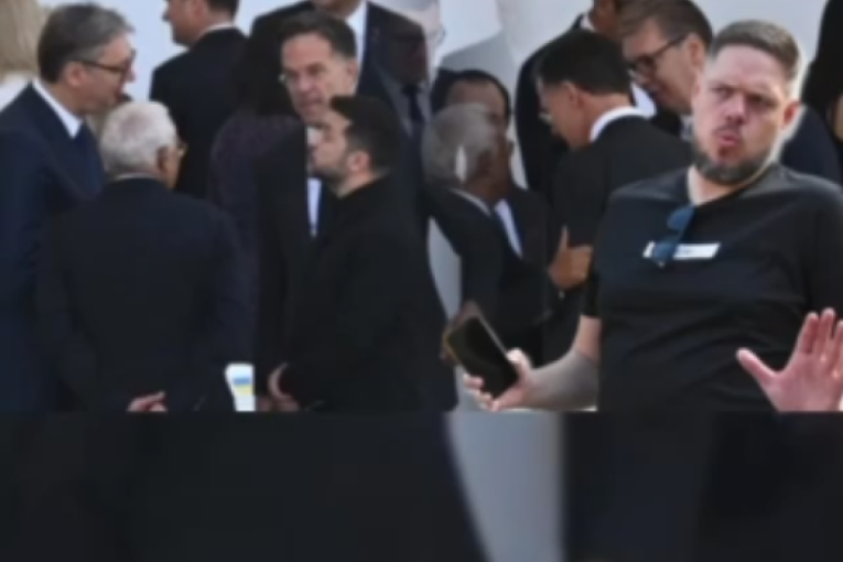 Štimac ponovo udario na predsednika: Blokader ismeva Vučićevu posetu Francuskoj!