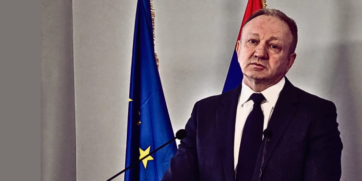 Ko o čemu, Điki o poštenju! Malo bi da priča o Srbiji - a zaboravio pljačku od 619 miliona evra (VIDEO)