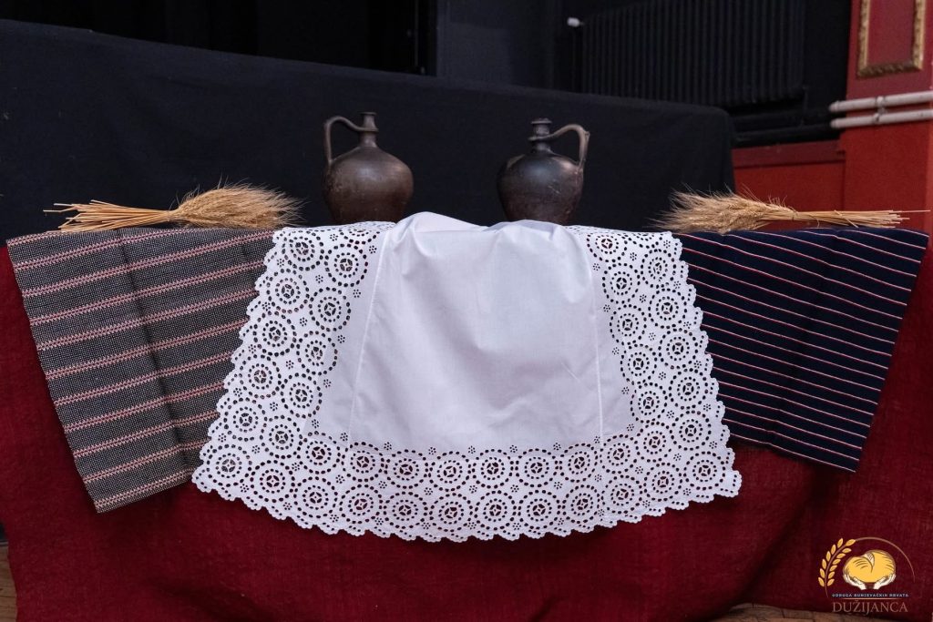 Subotica u znaku Dužijance: Program u petak, subotu i nedelju donosi izložbe, muziku i veliku povorku Danas u Subotici počinje obeležavanje 116. Dužijance.