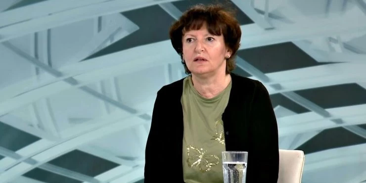 Može li gadnije od Safete Biševac?! Blokaderska novinarka se obrušila na RTS jer ne govore o "genocidu u Srebrenici" (VIDEO)