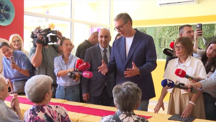 (VIDEO) Vučić obišao Gerontološki centar Subotica
