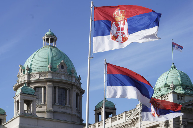 Popucali svi šavovi- Opozicija se deli, kolone se samo množe