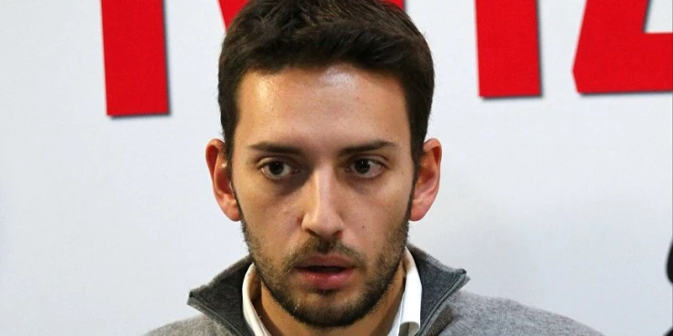 Pavle Grbović dobio brutalne reči od svojih! "Rejting ti je na aparatima, ne smeš na izbore!" (FOTO)