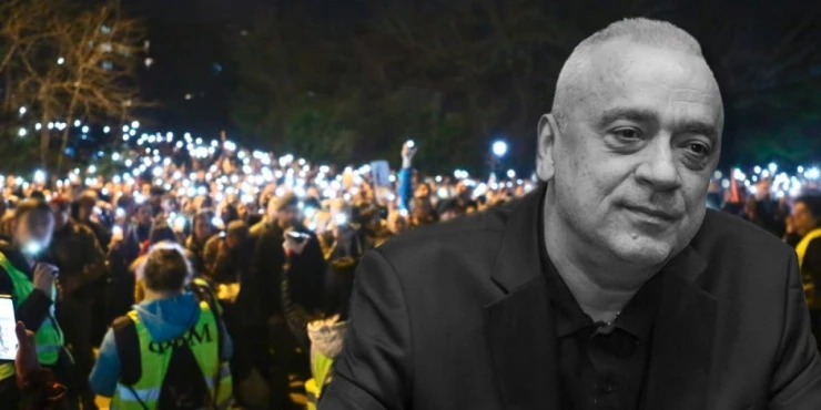 Blokaderi seire nad smrću gradonačelnika Subotice: "Neka povuče sledećeg, dabogda ga zemlja ne primila.." (FOTO/VIDEO)