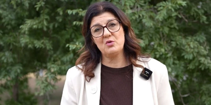 Tajkunska medijska sprega blokaderke Ane Dimitrijević- Preko muža sa Nova S utrčala na blokadersku listu