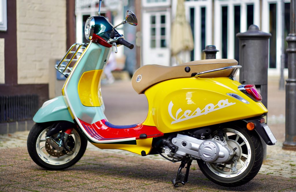 Električna Vespa: Stari skuteri dobijaju novi život