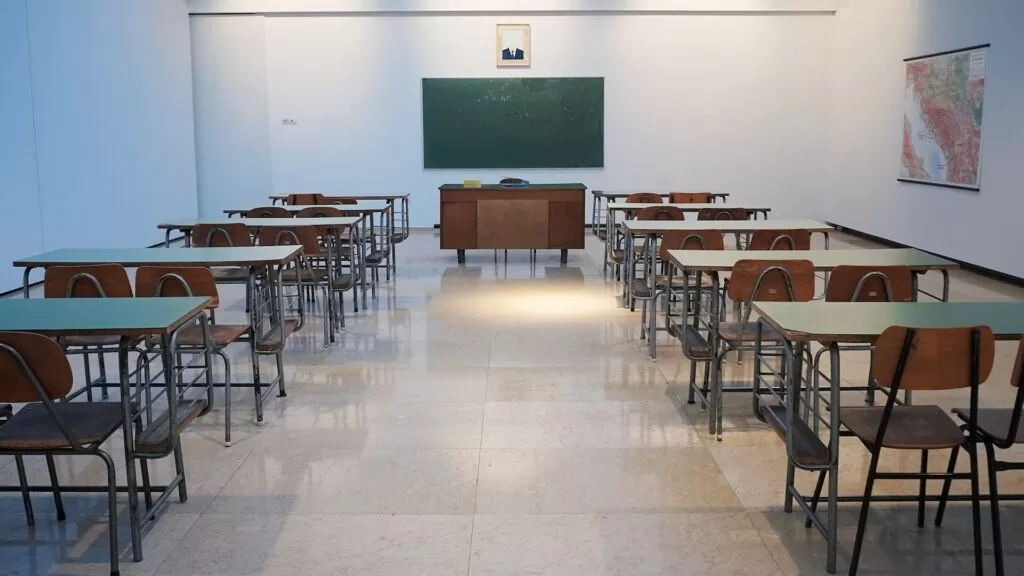 Odobrena sredstva školama u Malom Iđošu i Feketiću